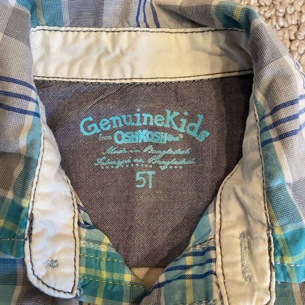 Boys button down shirt, size 5T